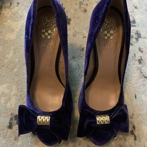 Vince camuto velvet heels